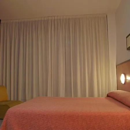 Loop Hotel *