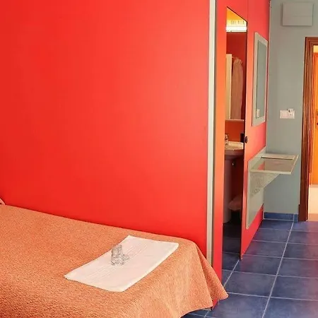 Loop Hotel *